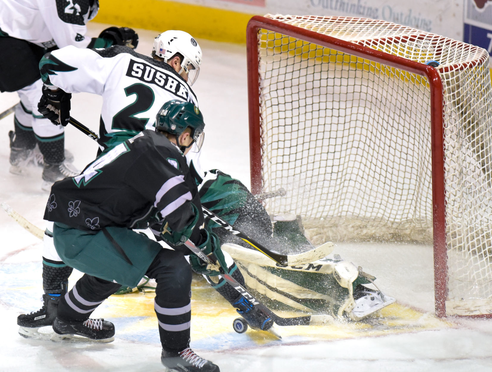 Hockey Cedar Rapids at Musketeers